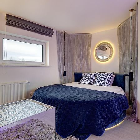 June Street Spa Apartments Вильнюс Экстерьер фото