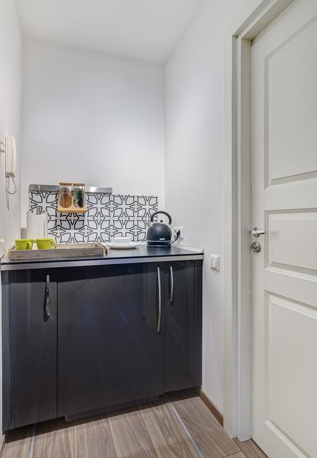 June Street Spa Apartments Вильнюс Экстерьер фото